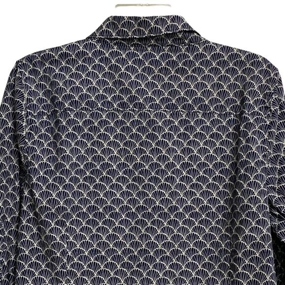 Crown & Ivy Women's Scallop Print Button Front Shirt Size XL Blue White Cotton - Picture 8 of 10